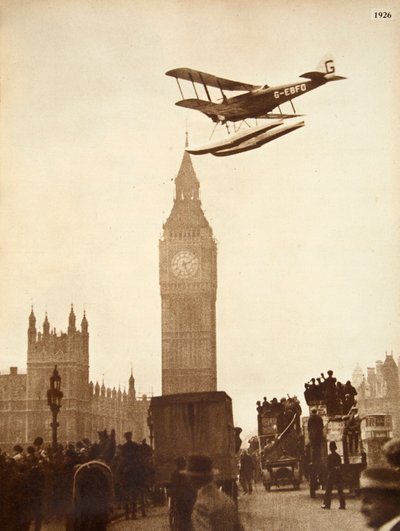 Alan Cobham komt in voor een landing op de Theems bij Westminster, Londen, 1926 door English Photographer